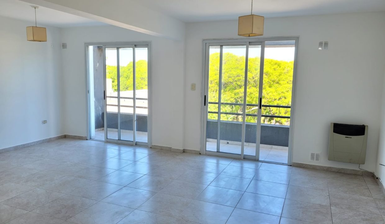 WhatsApp Image 2025-11-14 at 15.59.33