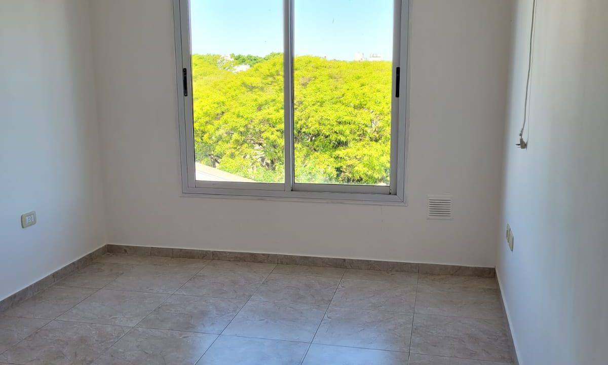 WhatsApp Image 2025-11-14 at 15.59.44